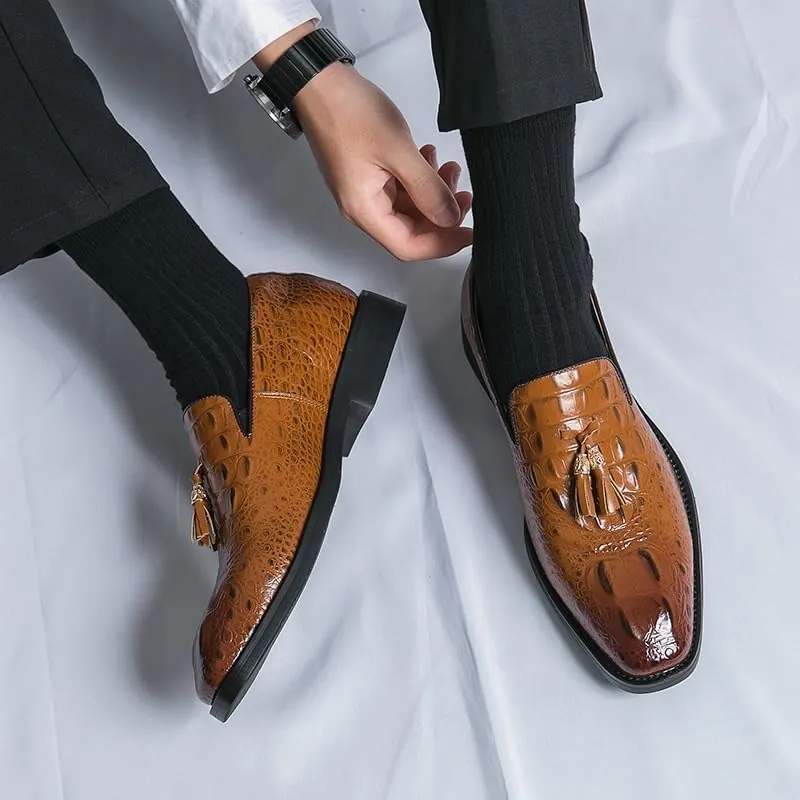Casual Business Walking Shoes for Men New Mens Pointed Crocodile Tassel Patent Leather Shoes British Gentleman Designer Loafers Moccasins Wedding Dress Footwear