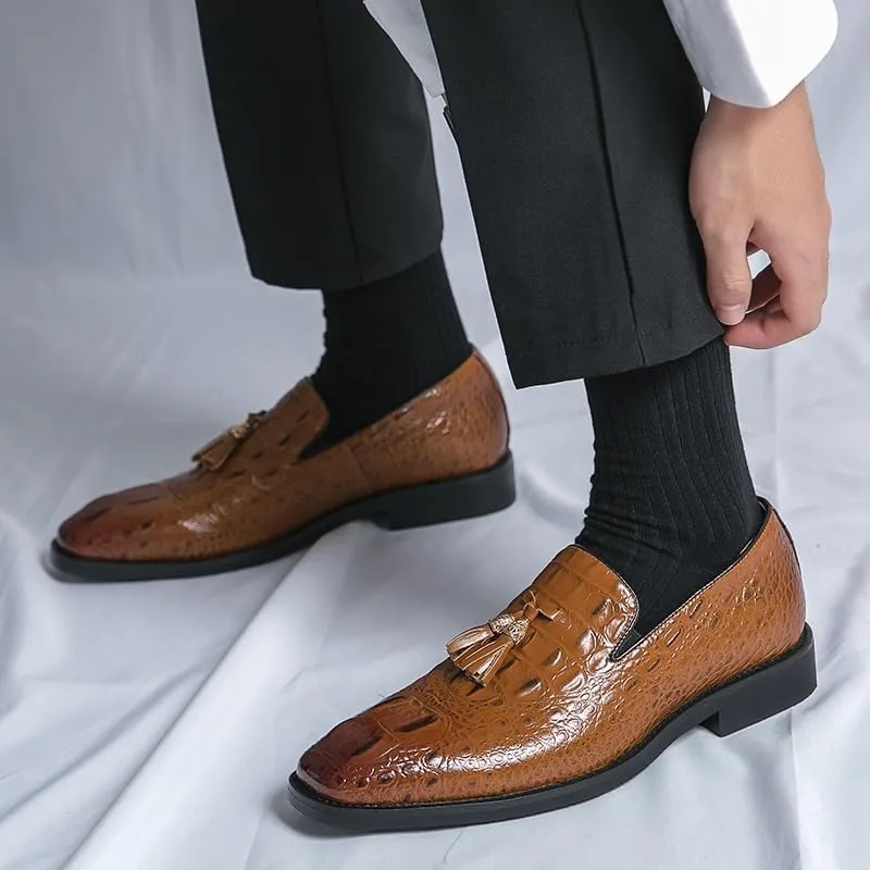 Casual Business Walking Shoes for Men New Mens Pointed Crocodile Tassel Patent Leather Shoes British Gentleman Designer Loafers Moccasins Wedding Dress Footwear