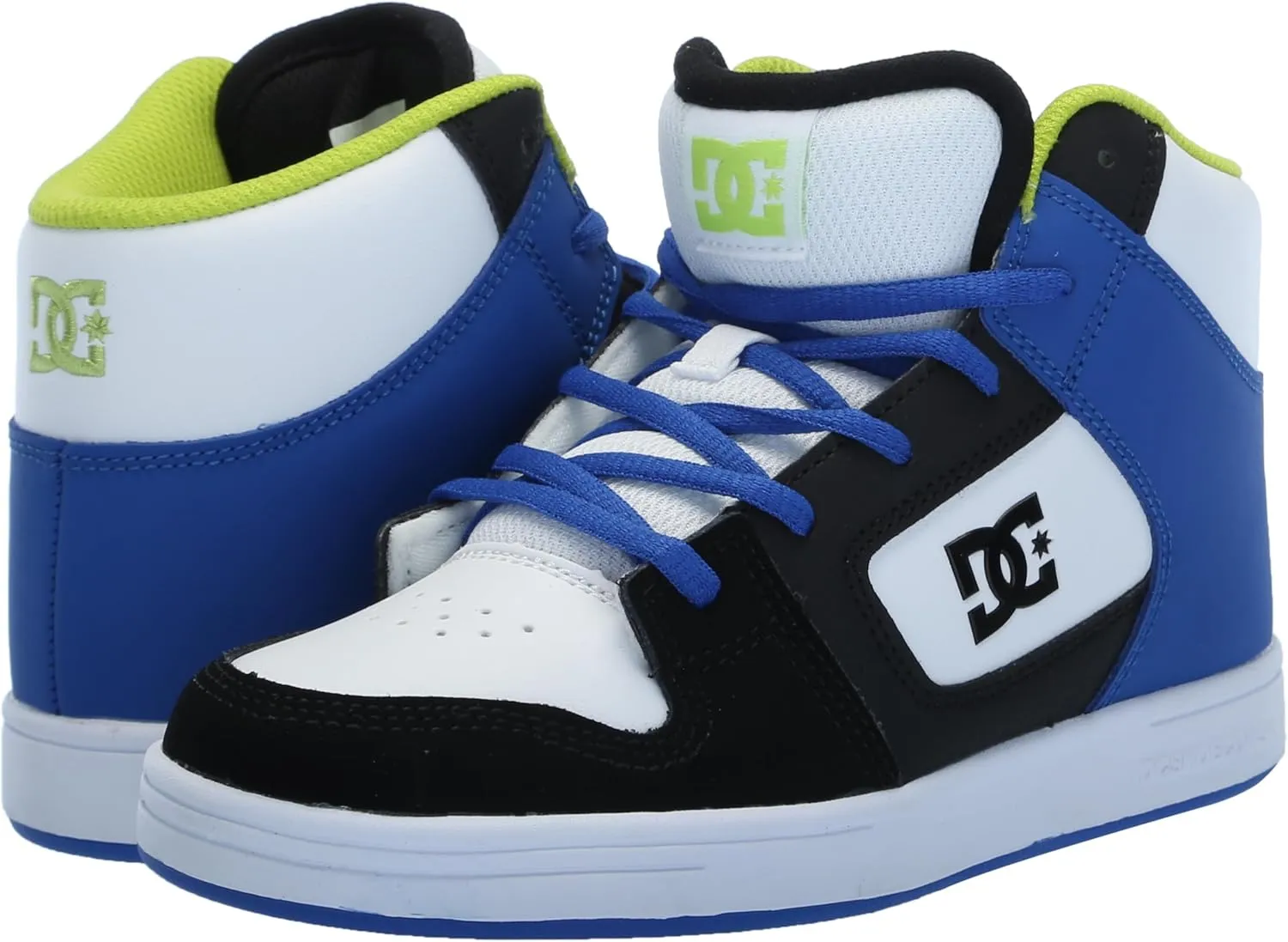 DC Girl's Unisex-Child Manual V Hi Skate Shoe