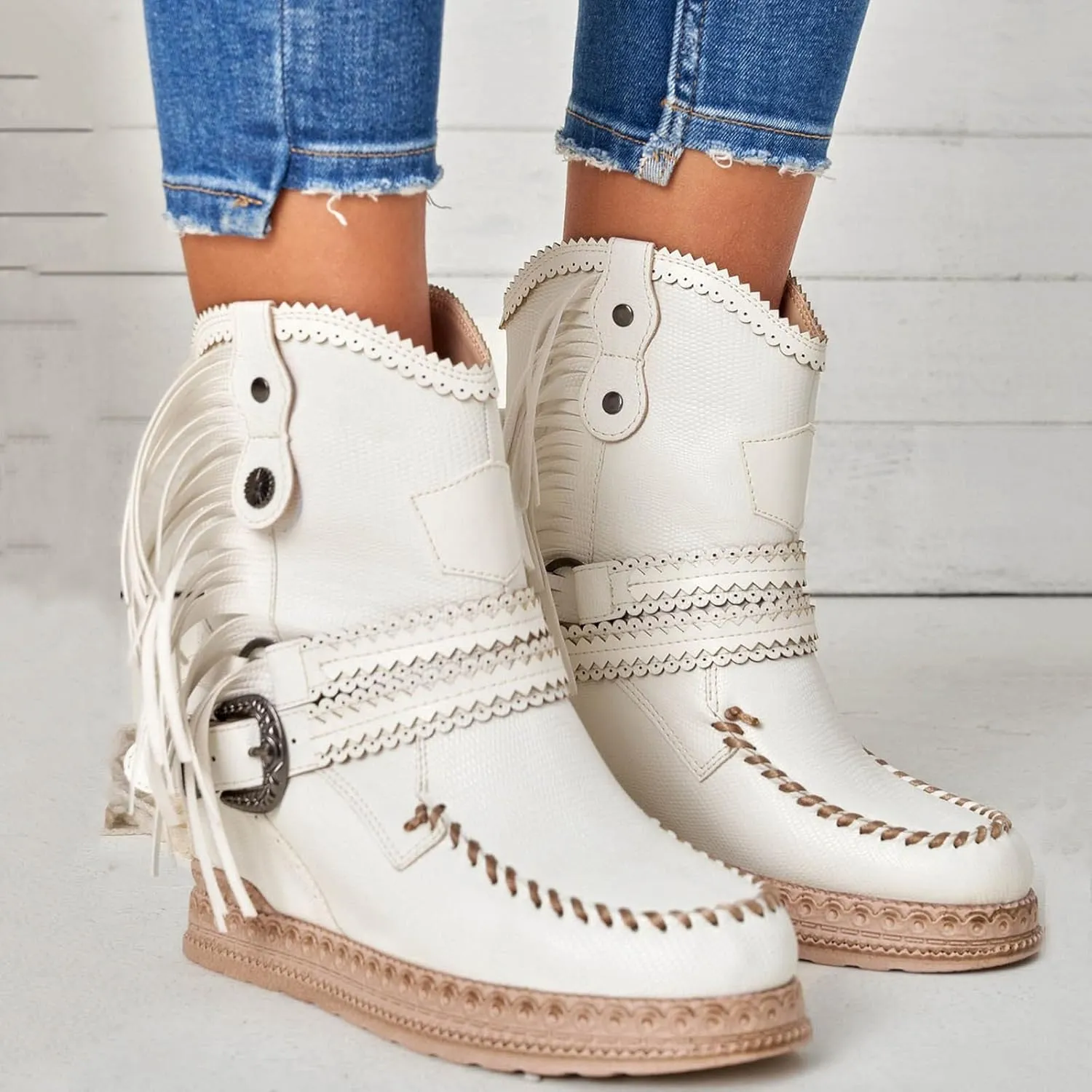 Eduavar Cowboy Boots for Women Cowboy Style, Western Boots Women Tassel Boots Western Ankle Booties Square Toe Platform Boots