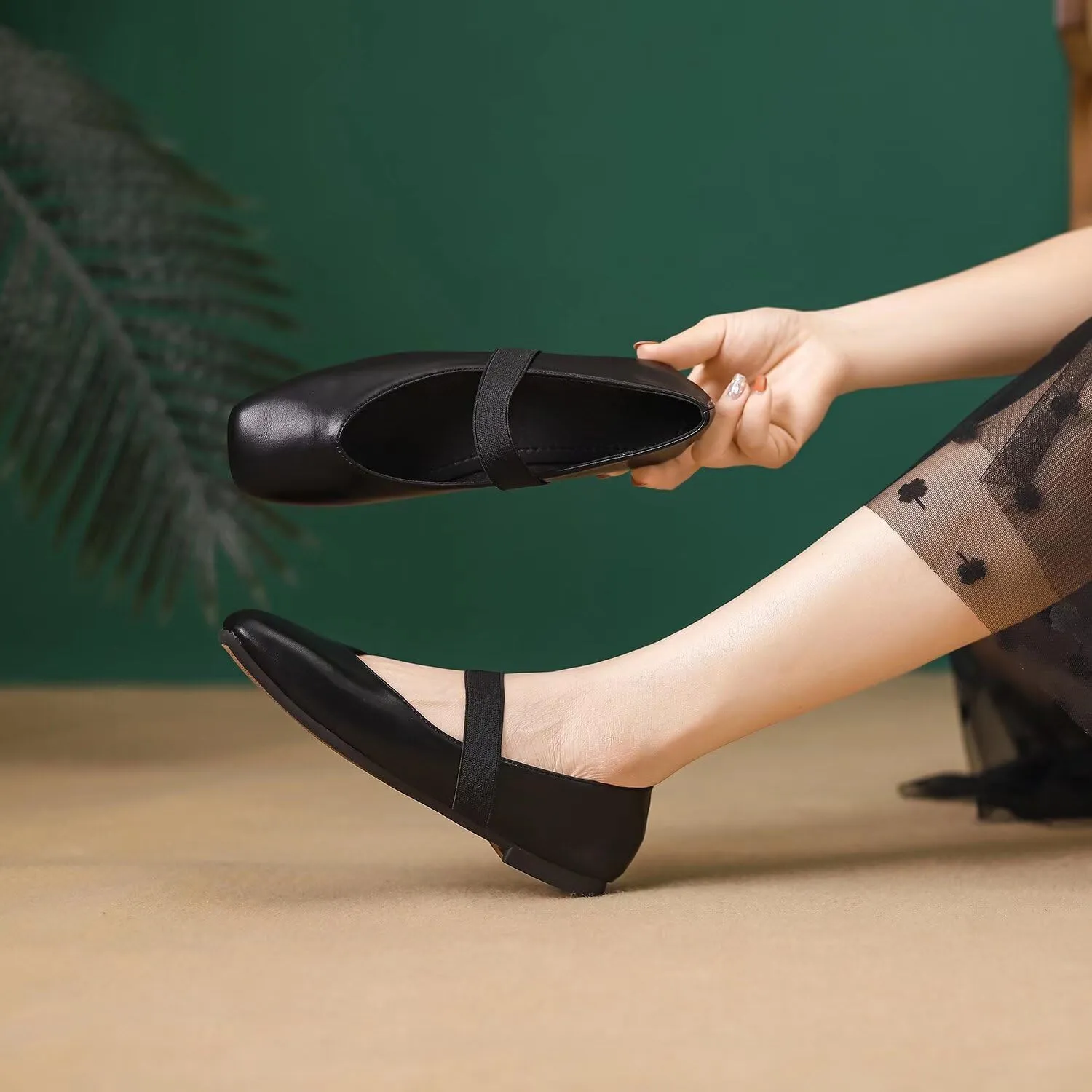 Hee grand Leather Flats for Women Comfortable Square Toe Mary Jane Shoes Elastic Strap Flats Lightweight Walking Shoes