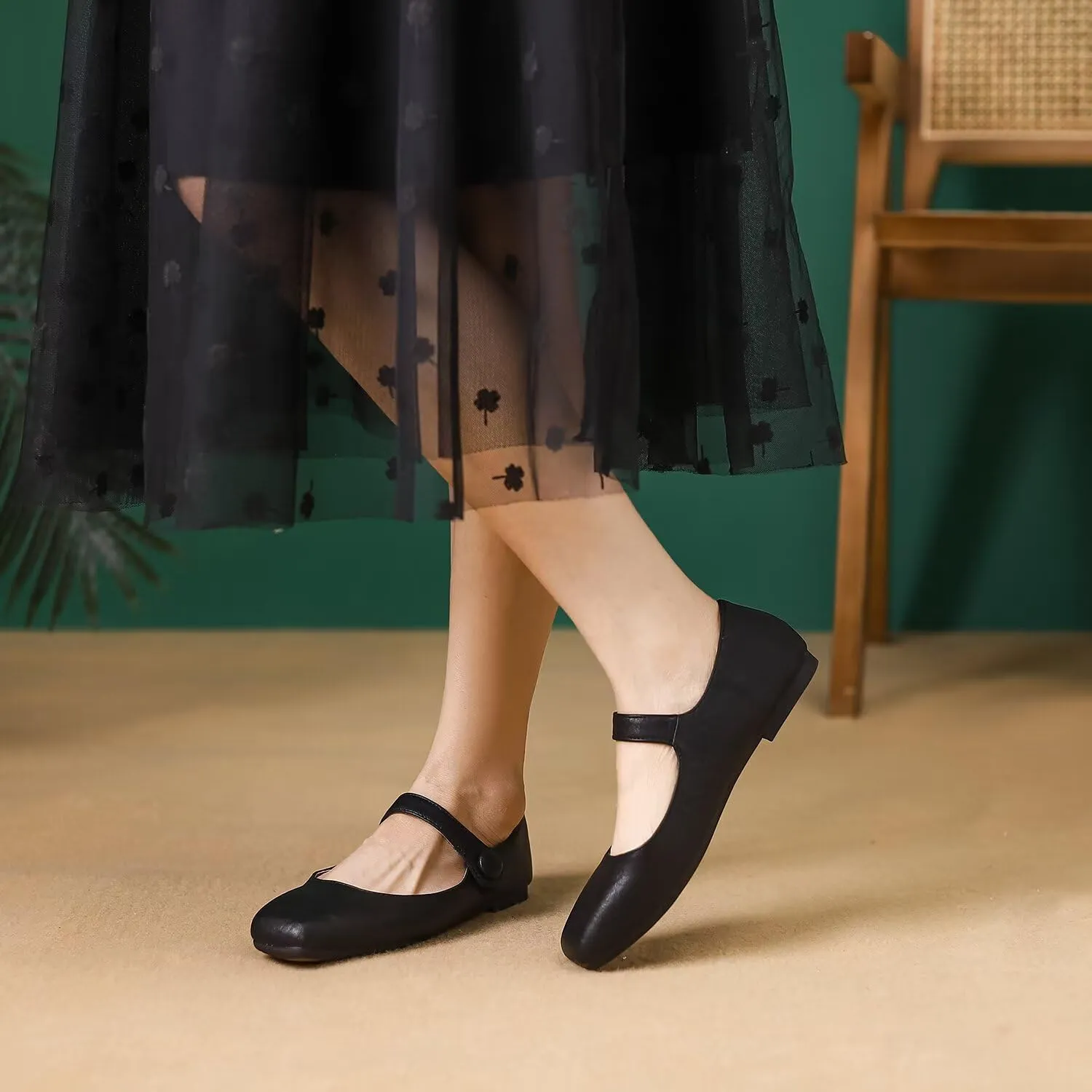 Hee grand Leather Flats for Women Comfortable Square Toe Mary Jane Shoes Elastic Strap Flats Lightweight Walking Shoes
