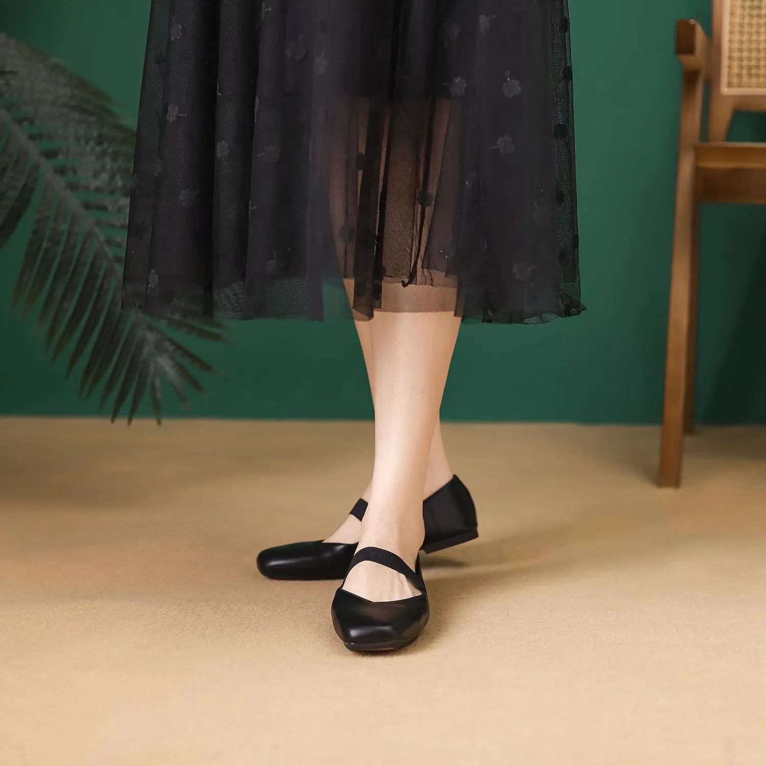 Hee grand Leather Flats for Women Comfortable Square Toe Mary Jane Shoes Elastic Strap Flats Lightweight Walking Shoes