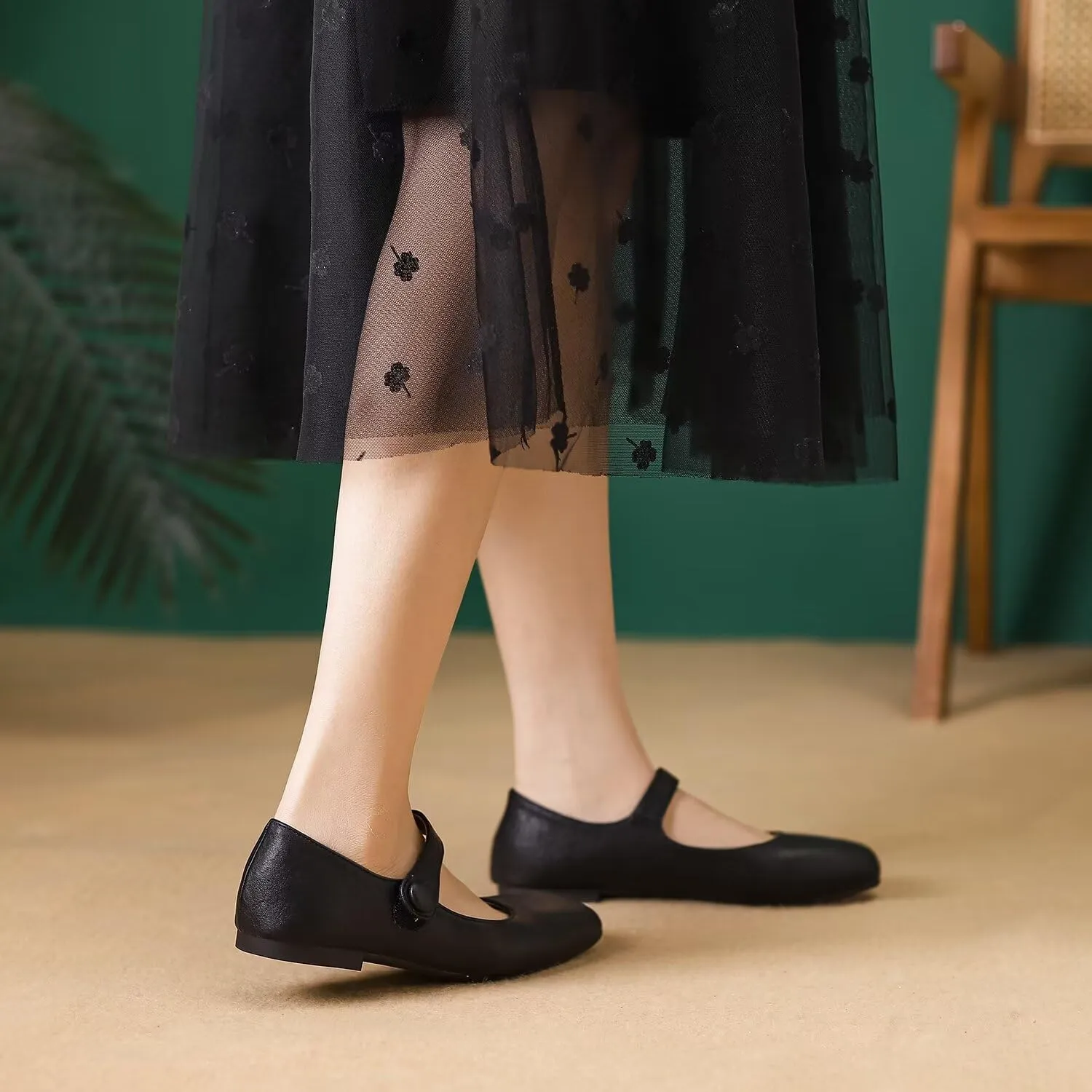 Hee grand Leather Flats for Women Comfortable Square Toe Mary Jane Shoes Elastic Strap Flats Lightweight Walking Shoes