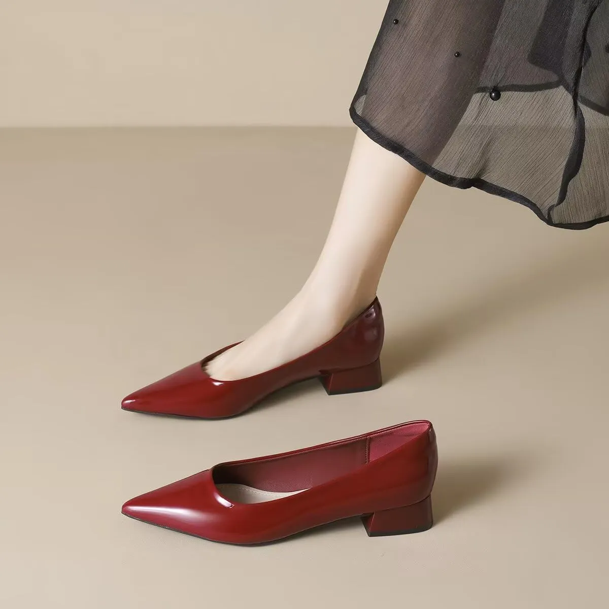 LUXINYU Women Closed Pointed Toe Heels Patent Leather Shoes Chunky Block Low Heels Comfortable Women's Pumps Slip-On Dress Office Party Wedding Shoes
