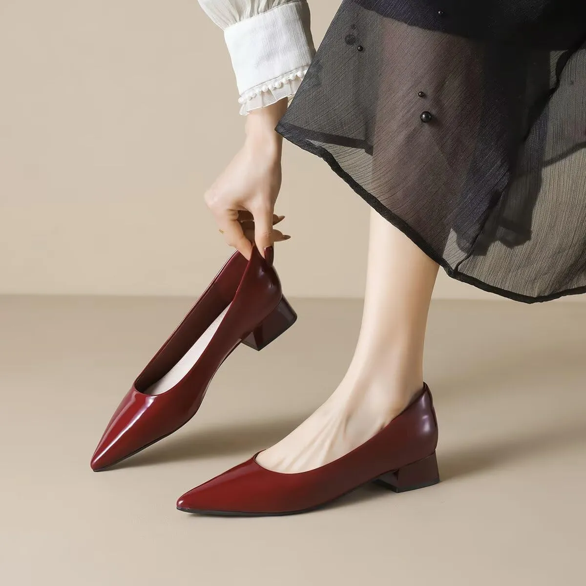 LUXINYU Women Closed Pointed Toe Heels Patent Leather Shoes Chunky Block Low Heels Comfortable Women's Pumps Slip-On Dress Office Party Wedding Shoes
