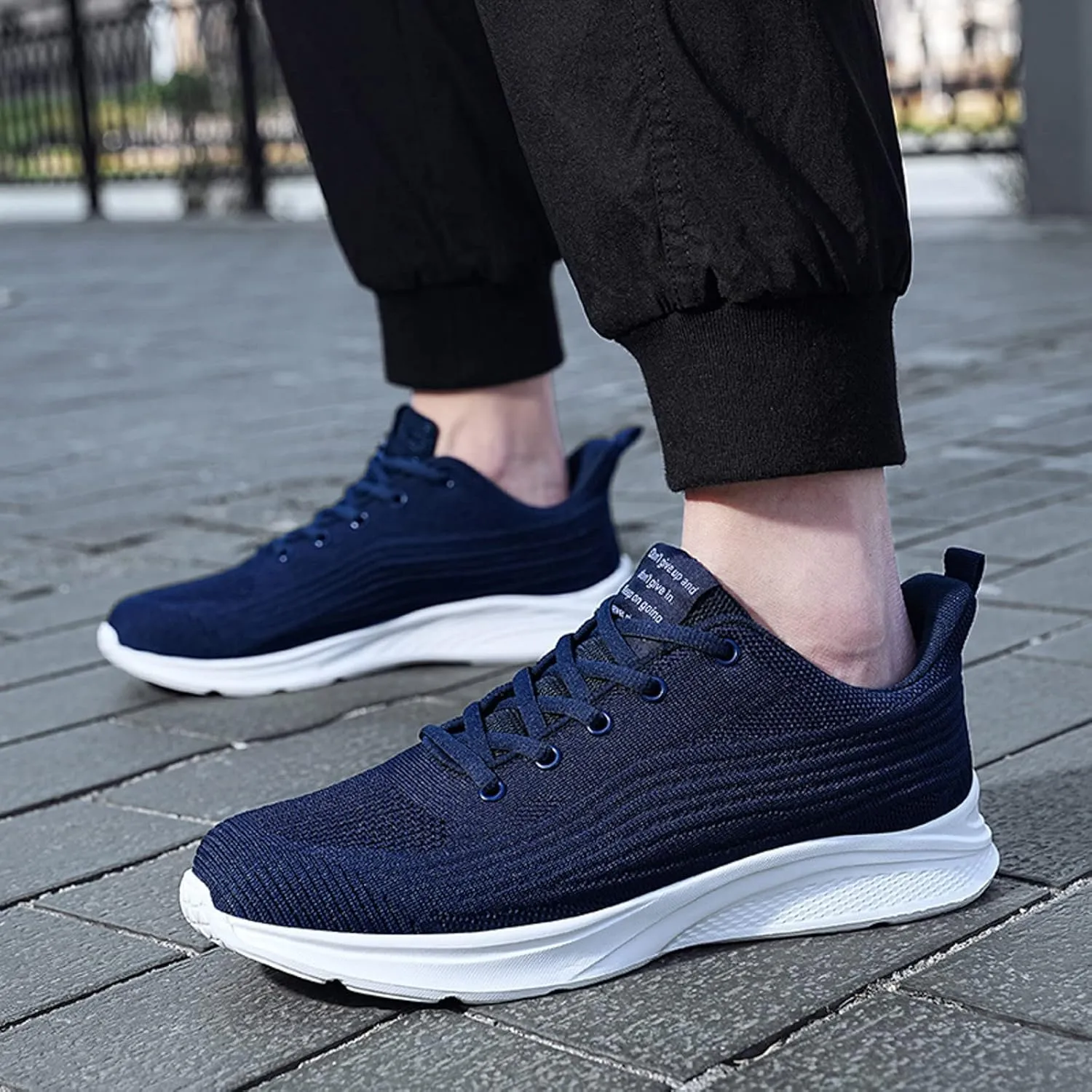 Men's Lightweight Sneakers Fashion Summer Mesh Breathable Sneakers Comfortable Lace Up Hiking Shoes for Men