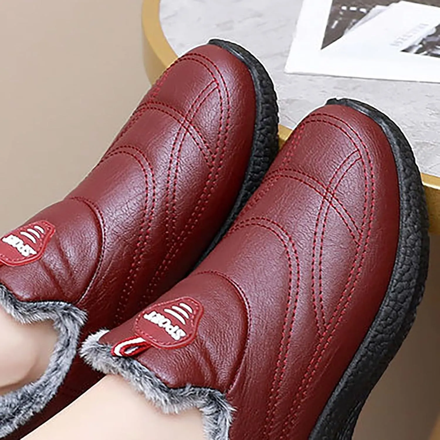 Mens Slip On Sneakers Walking Shoes Women Mens Casual Sneakers Lightweight Round Toe Flats Comfortable Mens Loafers Dress Shoes Womens Slip On Sneakers with Arch Support