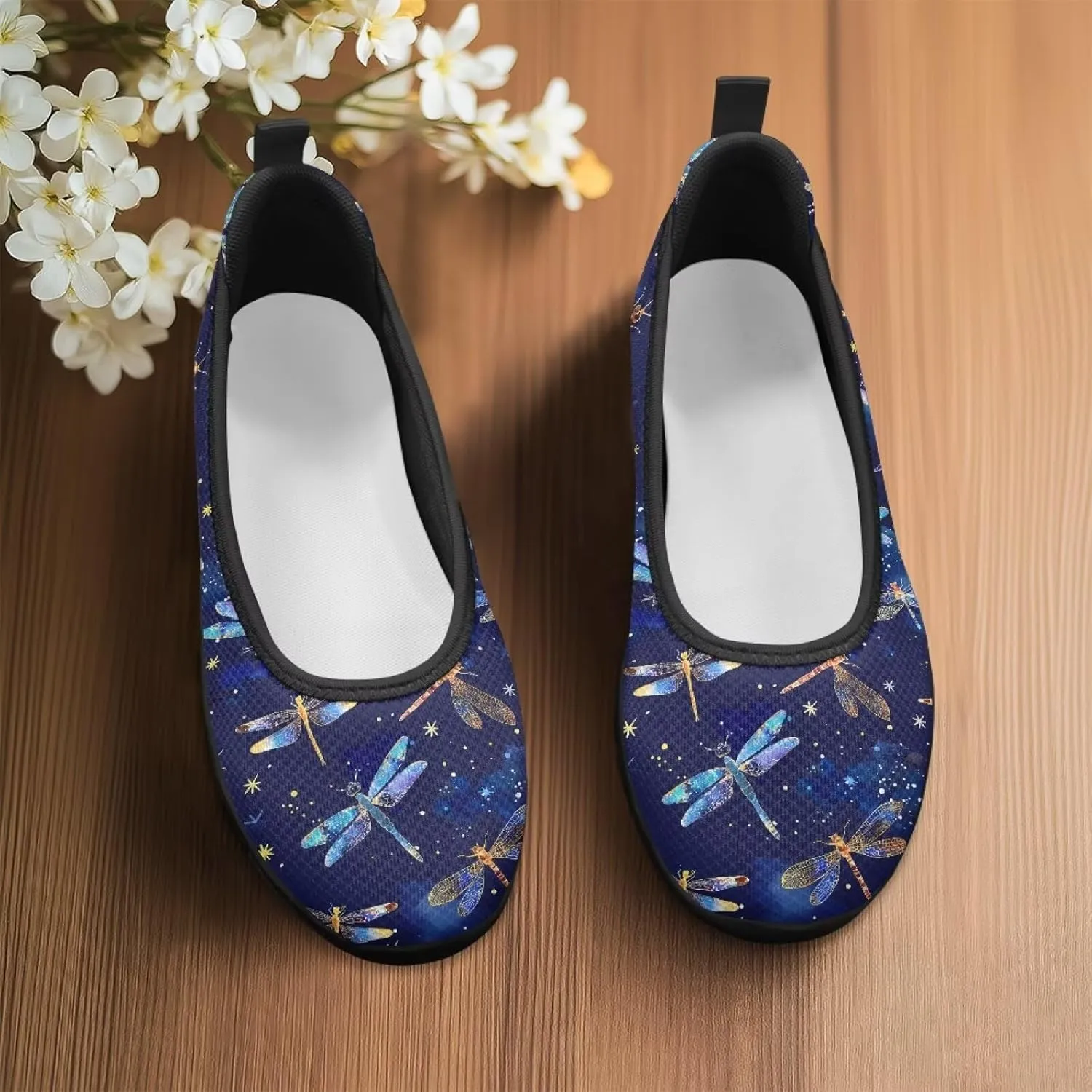 Walking Shoes Women Breathe Mesh Slip On Sneakers Women Comfortable Lightweight