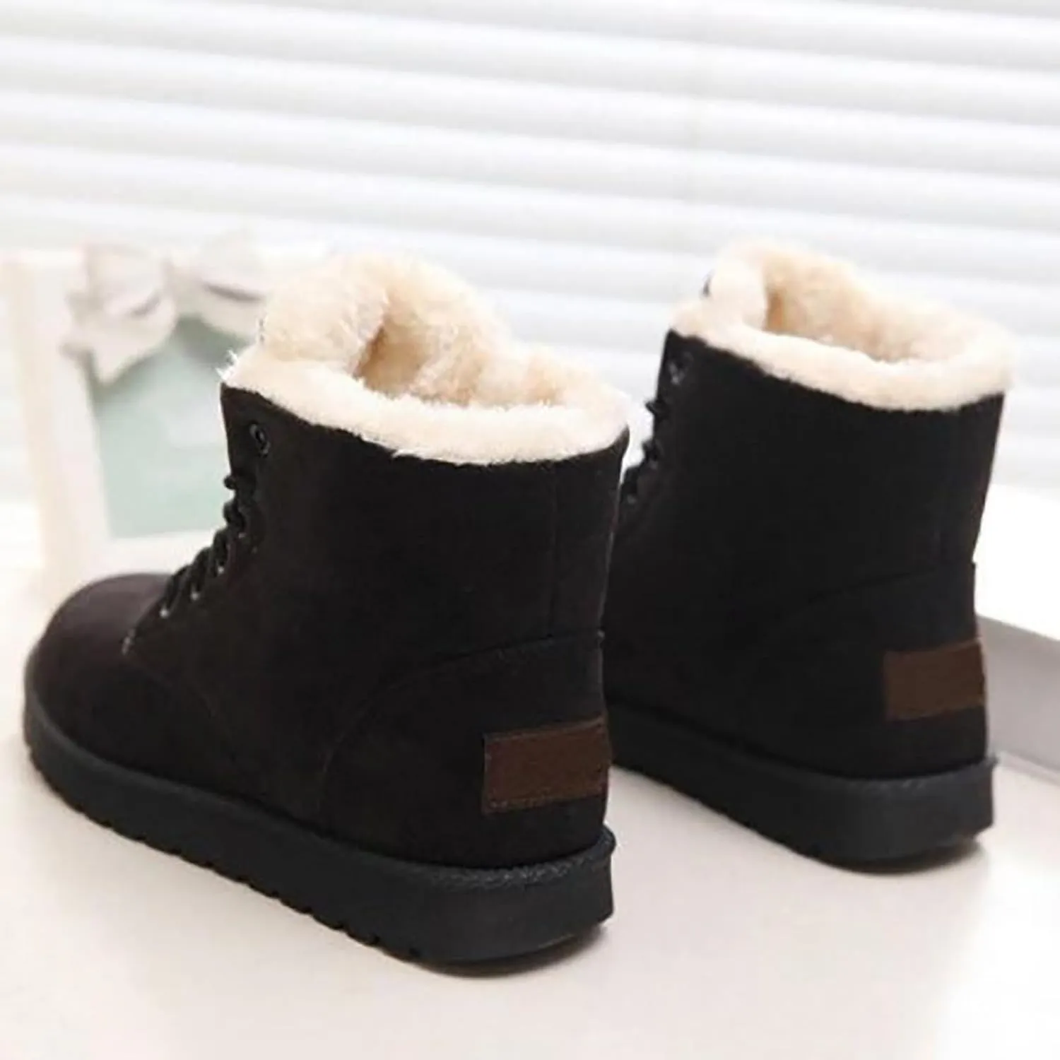 Winter Boots For Women Cotton Snow Boots Furry Lace-Up Hiking Booties Keep Warm Winter Ankle Short Booties