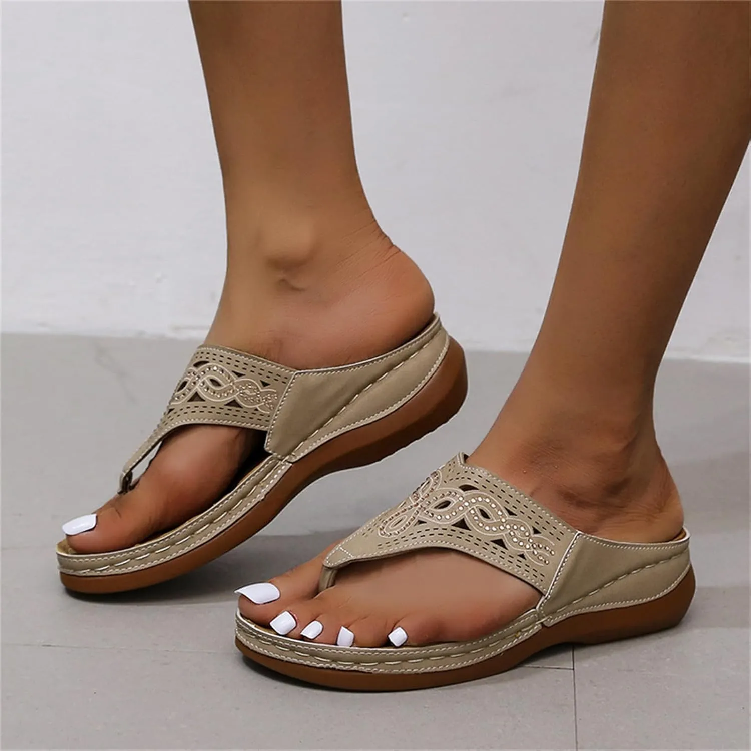 ZHOUYF Womens Flip Flops Sandals Walking Clip Toe Wedge Sandals Casual Beach Sandals Summer Slides Shoes with Arch Support